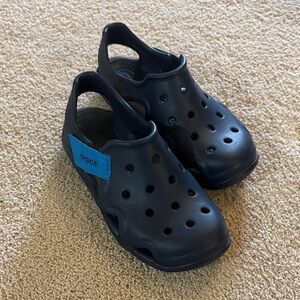 CROCS Kids' Navy Shoes Youth size 1